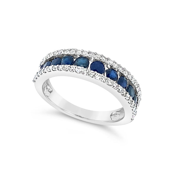 Round Sapphire and Outer Row Diamond Ring