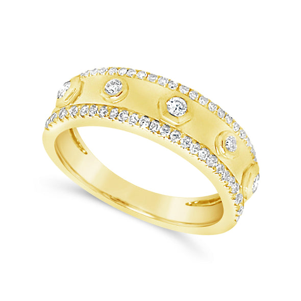 Single Diamond Accented and Diamond Outer Row Design Ring