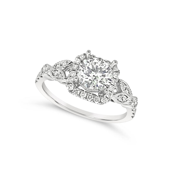 Diamond Halo Vintage Design Engagement Mounting